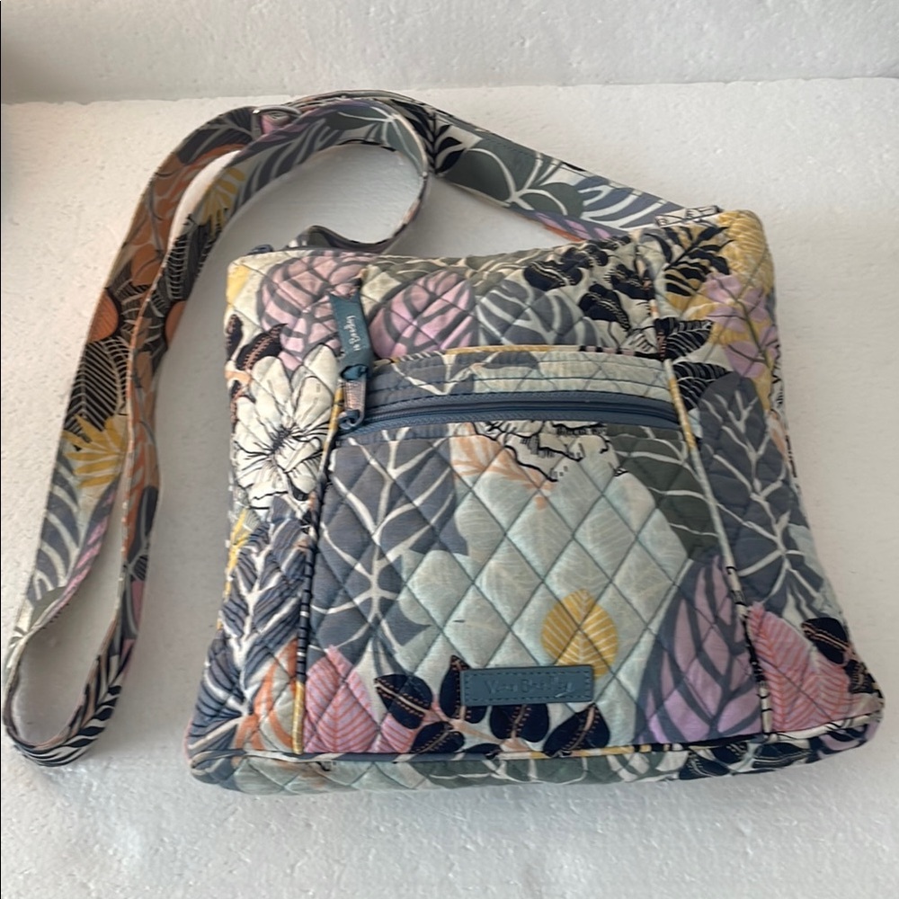 Vera Bradley palm floral hipster Crossbody shoulder Bag triple zip hipster purse